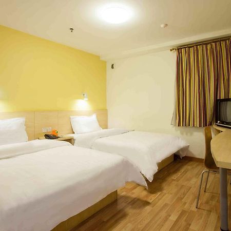 7Days Inn Changchun Renmin Avenue Pingquan Road Eksteriør billede