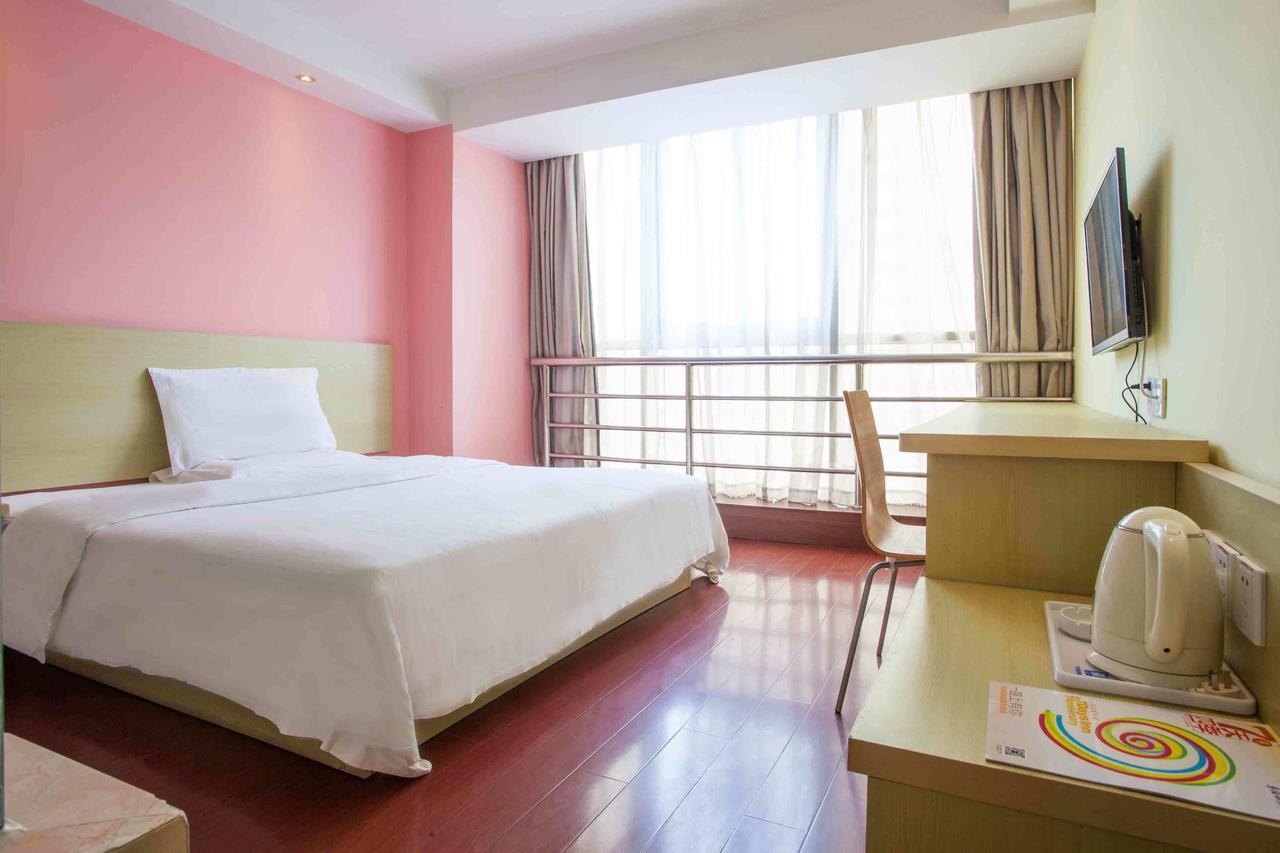 7Days Inn Changchun Renmin Avenue Pingquan Road Eksteriør billede