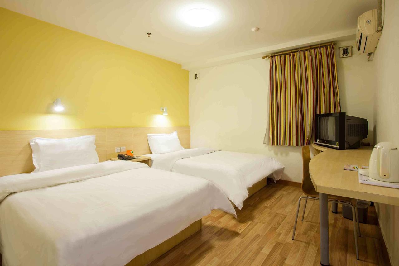 7Days Inn Changchun Renmin Avenue Pingquan Road Eksteriør billede
