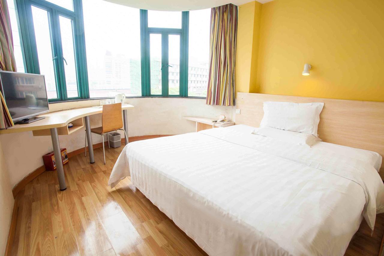 7Days Inn Changchun Renmin Avenue Pingquan Road Eksteriør billede